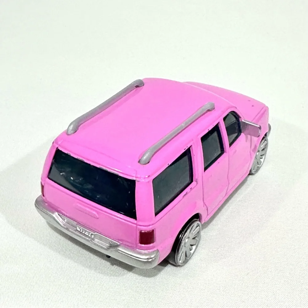 Disney Cars Frank Pinkerton Deluxe Oversized Die-cast Mattel